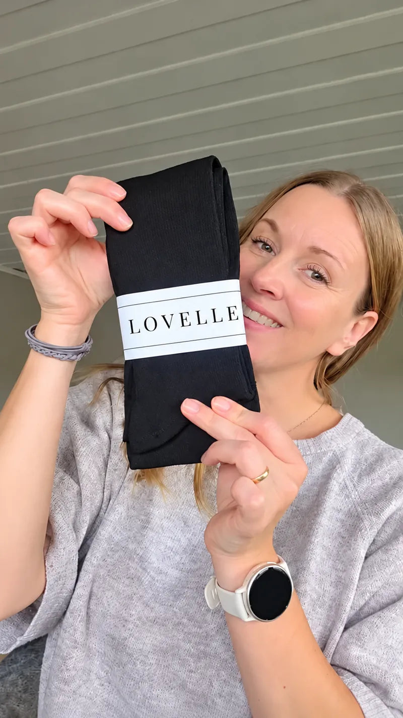 Customer photo of Lovelle Lift compression socks – Jean N. · Norwich